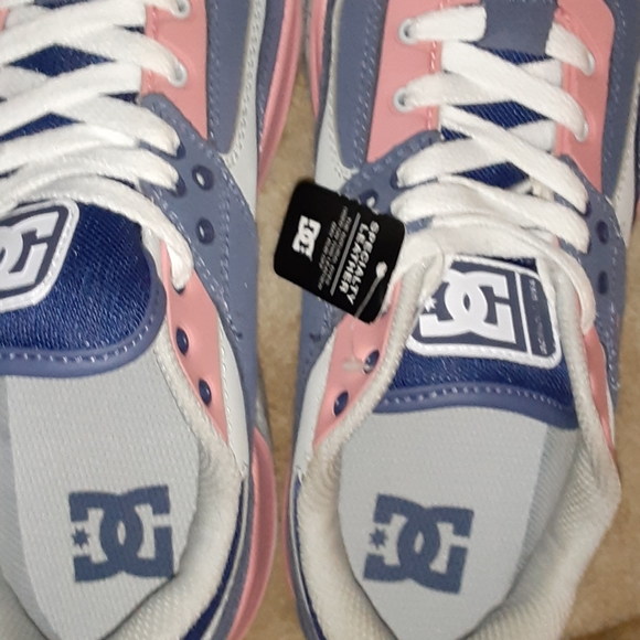 DC ortholite sneakerBRAND NEW NEVER WORN - Picture 5 of 7